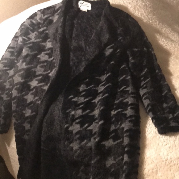 Coat - Picture 5 of 6